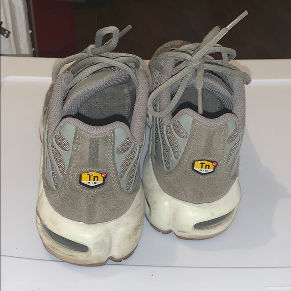 AirMax Plus - Picture 3 of 4